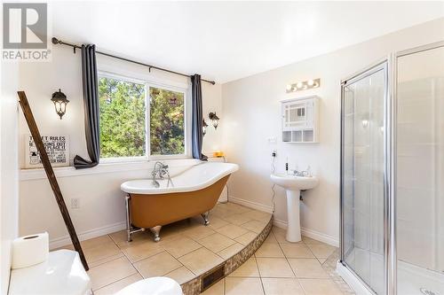 105 Black Lake Road, Lively, ON - Indoor Photo Showing Bathroom