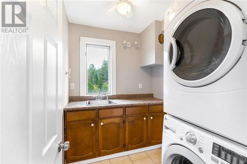 105 Black Lake Road, Lively, ON - Indoor Photo Showing Laundry Room