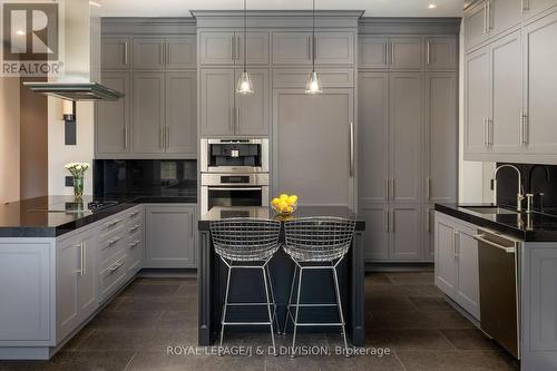 1601 - 68 Yorkville Avenue, Toronto, ON - Indoor Photo Showing Kitchen With Upgraded Kitchen