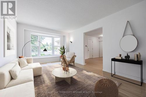 85 Port Royal Trail, Toronto (Milliken), ON - Indoor Photo Showing Living Room