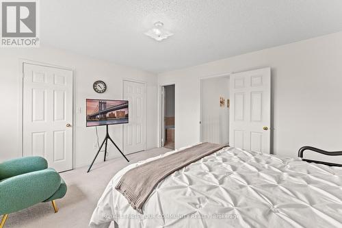 7309 Cork Tree Row, Mississauga, ON - Indoor Photo Showing Bedroom