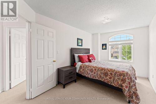 7309 Cork Tree Row, Mississauga (Lisgar), ON - Indoor Photo Showing Bedroom