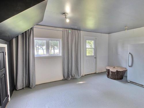 1046 Ch. Bouchard, Rouyn-Noranda, QC - Indoor Photo Showing Bedroom