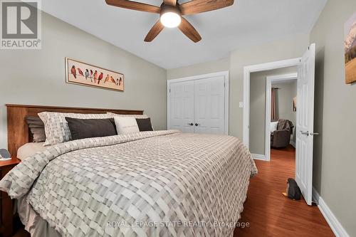 11 Douglas Road, Hamilton (Ancaster), ON - Indoor Photo Showing Bedroom