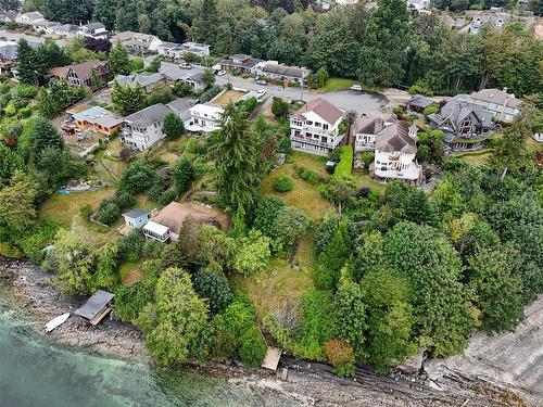 10045 Beach Dr, Chemainus, BC - Outdoor