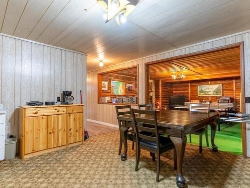 535 Arbutus Street, Chase, BC - Indoor Photo Showing Dining Room