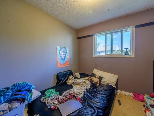 22-800 Southill Street, Kamloops, BC - Indoor Photo Showing Bedroom