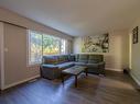 22-800 Southill Street, Kamloops, BC  - Indoor Photo Showing Living Room 