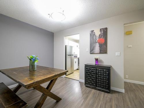 22-800 Southill Street, Kamloops, BC - Indoor Photo Showing Dining Room