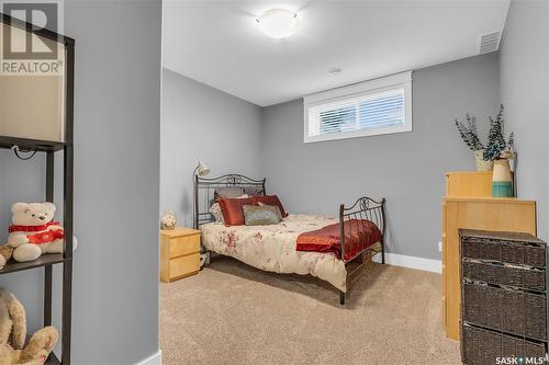 142 Gillies Lane, Saskatoon, SK - Indoor Photo Showing Bedroom