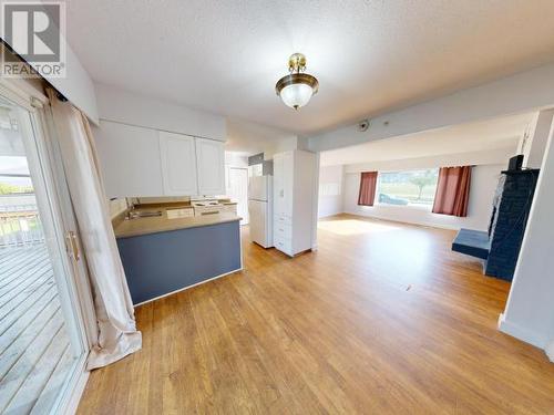 3949 Selkirk Ave, Powell River, BC - Indoor