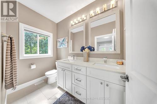 3269 Oak Street, Innisfil, ON - Indoor Photo Showing Bathroom