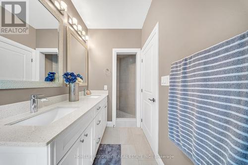 3269 Oak Street, Innisfil, ON - Indoor Photo Showing Bathroom