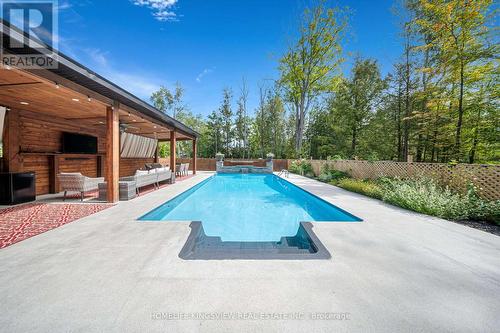 3269 Oak Street, Innisfil, ON - Outdoor With In Ground Pool