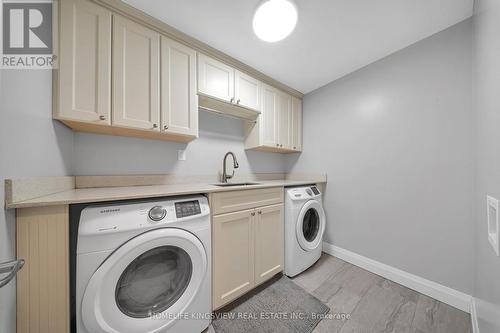 3269 Oak Street, Innisfil, ON - Indoor Photo Showing Laundry Room