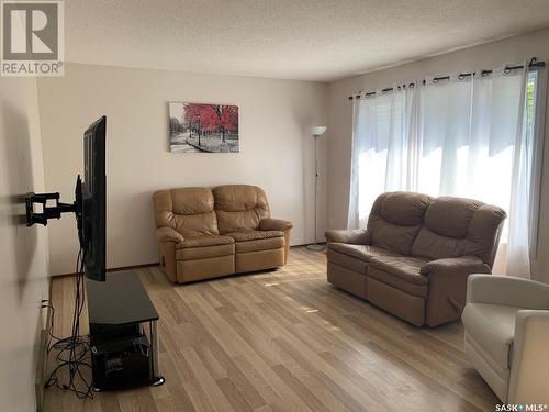 44 Campbell Place, Clavet, SK - Indoor Photo Showing Living Room