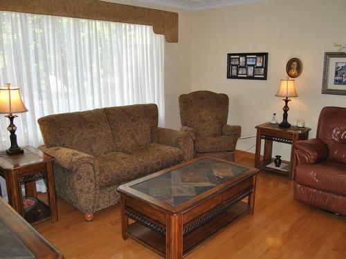 Living room - 8970 Rue Belcourt, Montréal (Saint-Léonard), QC - Indoor Photo Showing Living Room