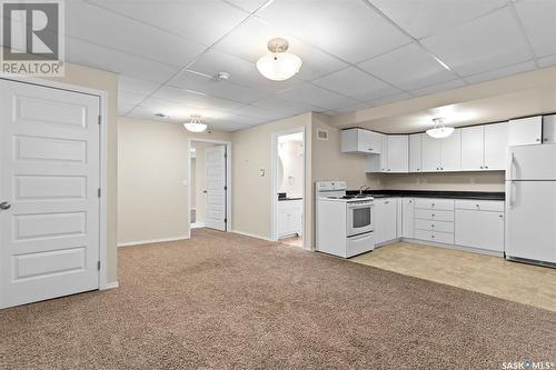 1320 Elliott Street, Saskatoon, SK - Indoor Photo Showing Kitchen