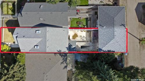 1320 Elliott Street, Saskatoon, SK - Outdoor