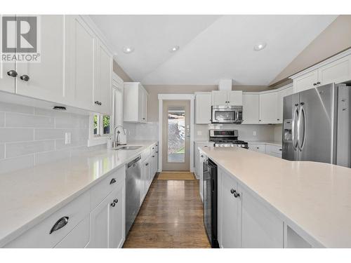 5169 South Ridge Drive, Kelowna, BC - Indoor Photo Showing Kitchen With Stainless Steel Kitchen