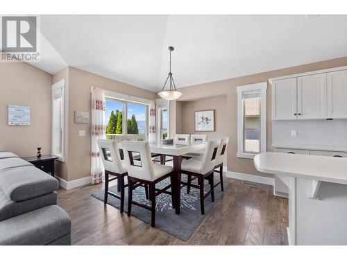 5169 South Ridge Drive, Kelowna, BC - Indoor Photo Showing Dining Room