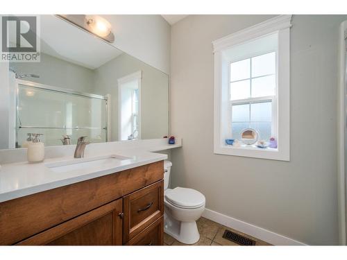 2180 Mimosa Drive, Westbank, BC - Indoor Photo Showing Bathroom