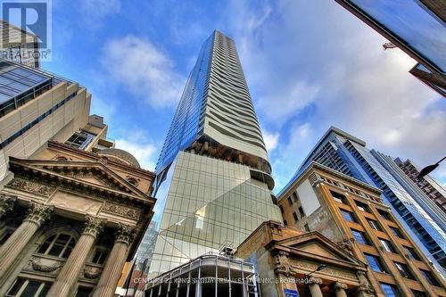 1706 - 197 Yonge Street, Toronto, ON - 