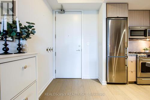 207 - 88 Colgate Avenue, Toronto (South Riverdale), ON - Indoor Photo Showing Kitchen With Stainless Steel Kitchen