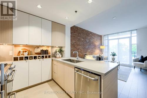 207 - 88 Colgate Avenue, Toronto (South Riverdale), ON - Indoor Photo Showing Kitchen