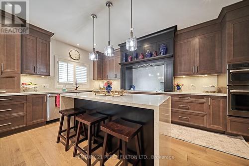 43 Harry Lee Crescent, Clarington, ON - Indoor Photo Showing Kitchen With Upgraded Kitchen