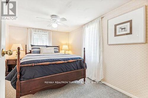 18846 Leslie Street, East Gwillimbury, ON - Indoor Photo Showing Bedroom