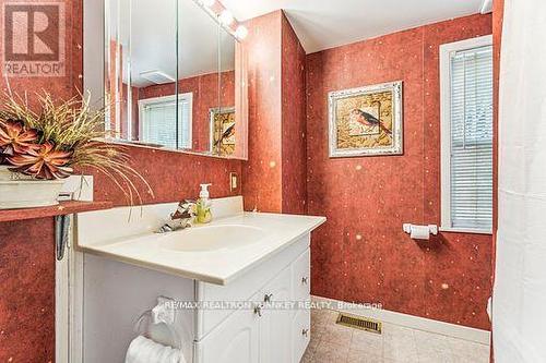 18846 Leslie Street, East Gwillimbury, ON - Indoor Photo Showing Bathroom