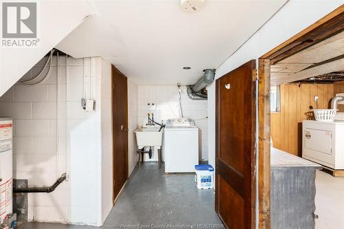 1485 Gladstone Avenue, Windsor, ON - Indoor Photo Showing Bathroom