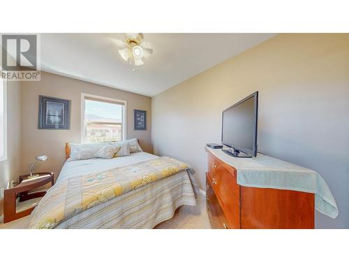 9307 62Nd Avenue Unit# 211, Osoyoos, BC - Indoor Photo Showing Bedroom