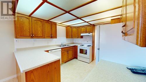 10120 108 Avenue, Fort St. John, BC - Indoor Photo Showing Kitchen With Double Sink