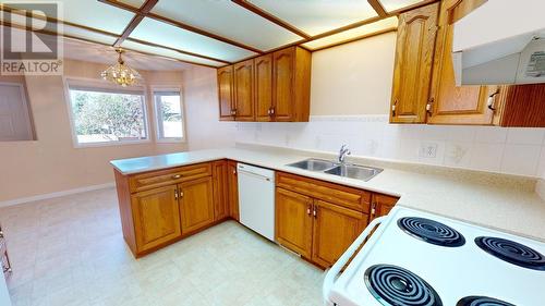 10120 108 Avenue, Fort St. John, BC - Indoor Photo Showing Kitchen With Double Sink