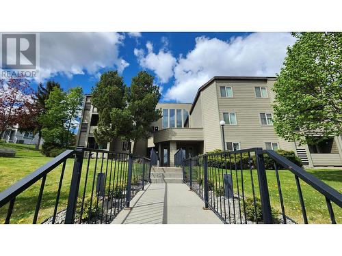 217-1560 Summit Drive, Kamloops, BC - Outdoor