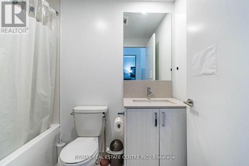 223 - 1787 St. Clair Avenue, Toronto (Weston-Pellam Park), ON - Indoor Photo Showing Bathroom