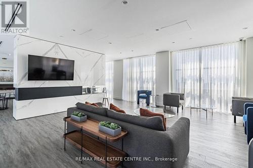 223 - 1787 St. Clair Avenue, Toronto (Weston-Pellam Park), ON - Indoor Photo Showing Living Room