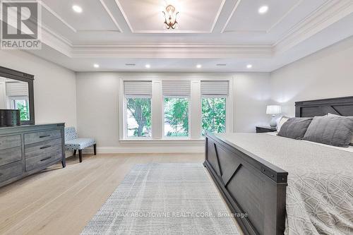 2409 Lakeshore Road, Burlington (Brant), ON - Indoor Photo Showing Bedroom