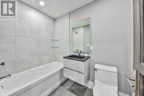 2409 Lakeshore Road, Burlington (Brant), ON - Indoor Photo Showing Bathroom