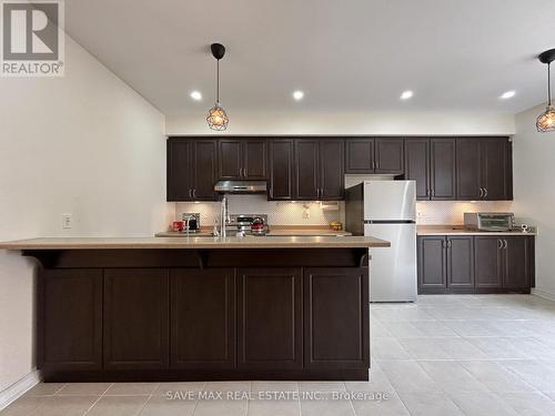 57 Sea Drifter Crescent, Brampton, ON - Indoor Photo Showing Kitchen