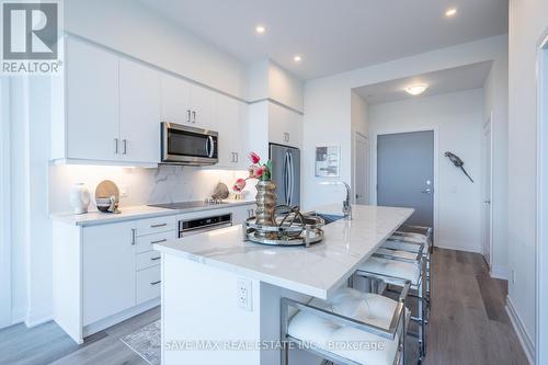 644 - 16 Concord Place, Grimsby, ON - Indoor Photo Showing Kitchen With Upgraded Kitchen