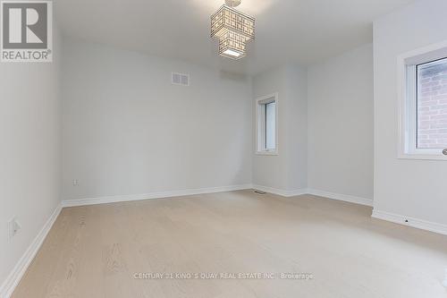 10 John Weddell Avenue, East Gwillimbury, ON - Indoor Photo Showing Other Room