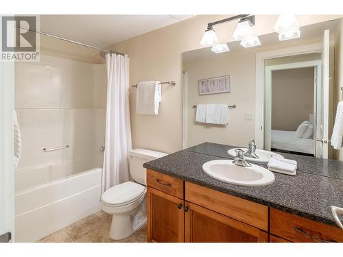 1927 Cornerstone Drive, West Kelowna, BC - Indoor Photo Showing Bathroom