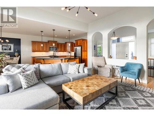 1927 Cornerstone Drive, West Kelowna, BC - Indoor Photo Showing Living Room