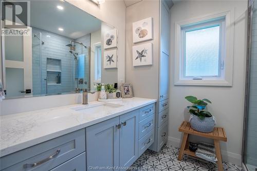 20 Henry O'Way, Chatham, ON - Indoor Photo Showing Bathroom