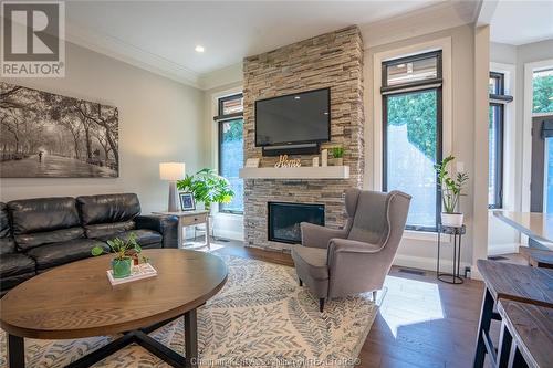 20 Henry O'Way, Chatham, ON - Indoor Photo Showing Living Room With Fireplace