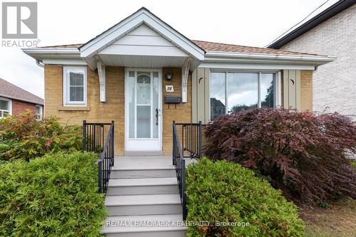 26 Edgecroft Road, Toronto (Stonegate-Queensway), ON - Outdoor