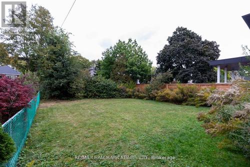 26 Edgecroft Road, Toronto (Stonegate-Queensway), ON - Outdoor